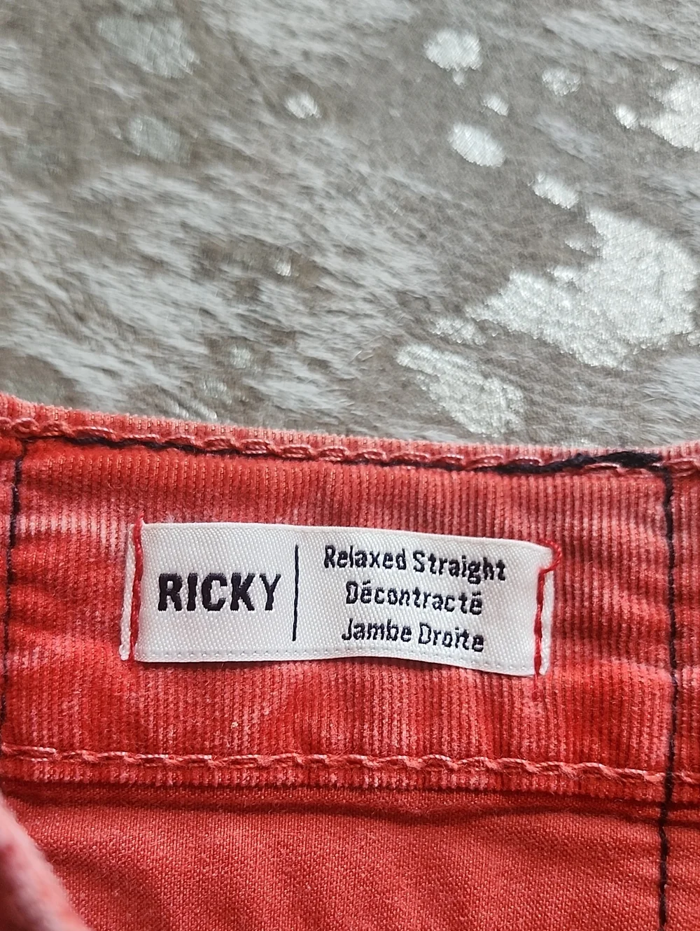 True Religion Ricky Jhorts Red Pinwale Corduroy Shorts Raw Hem Button Flap Sz42